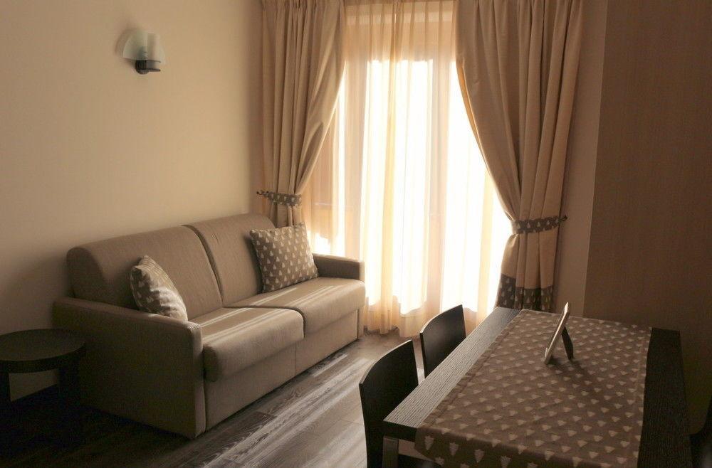 Bucaneve Hotel